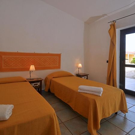 B&B Mare Della Gallura Badesi Exterior photo