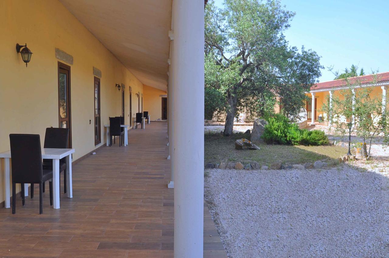 B&B Mare Della Gallura Badesi Exterior photo