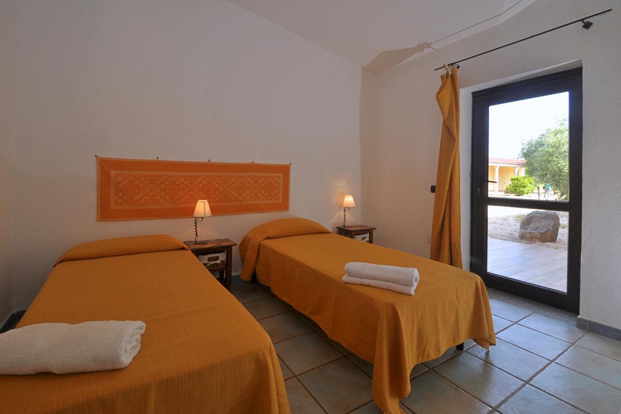 B&B Mare Della Gallura Badesi Exterior photo