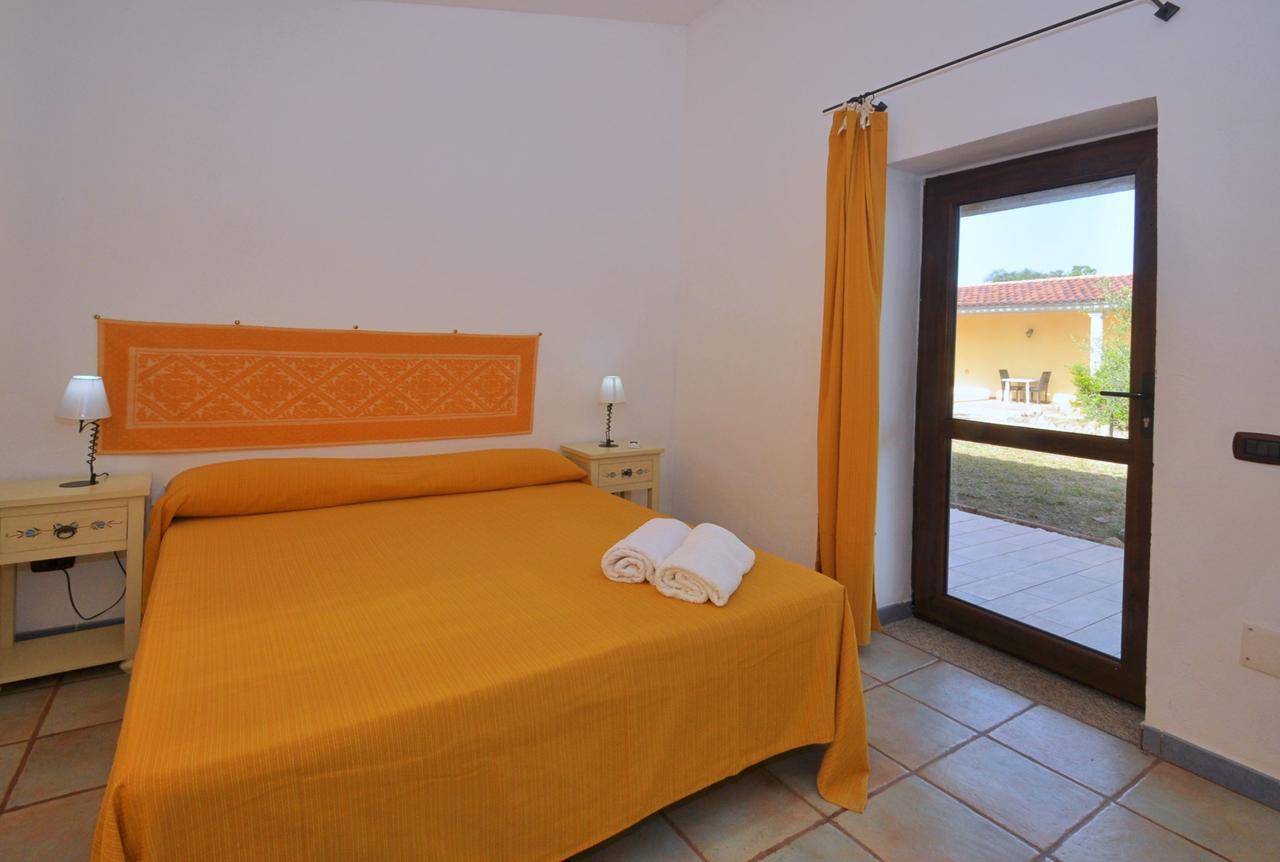 B&B Mare Della Gallura Badesi Exterior photo